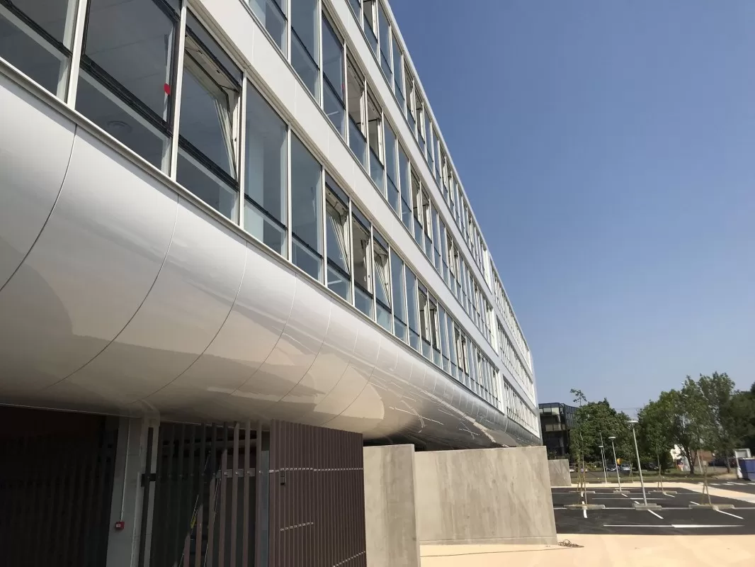 Façade de bâtiment par Acodi Façade de bâtiment par Acodi